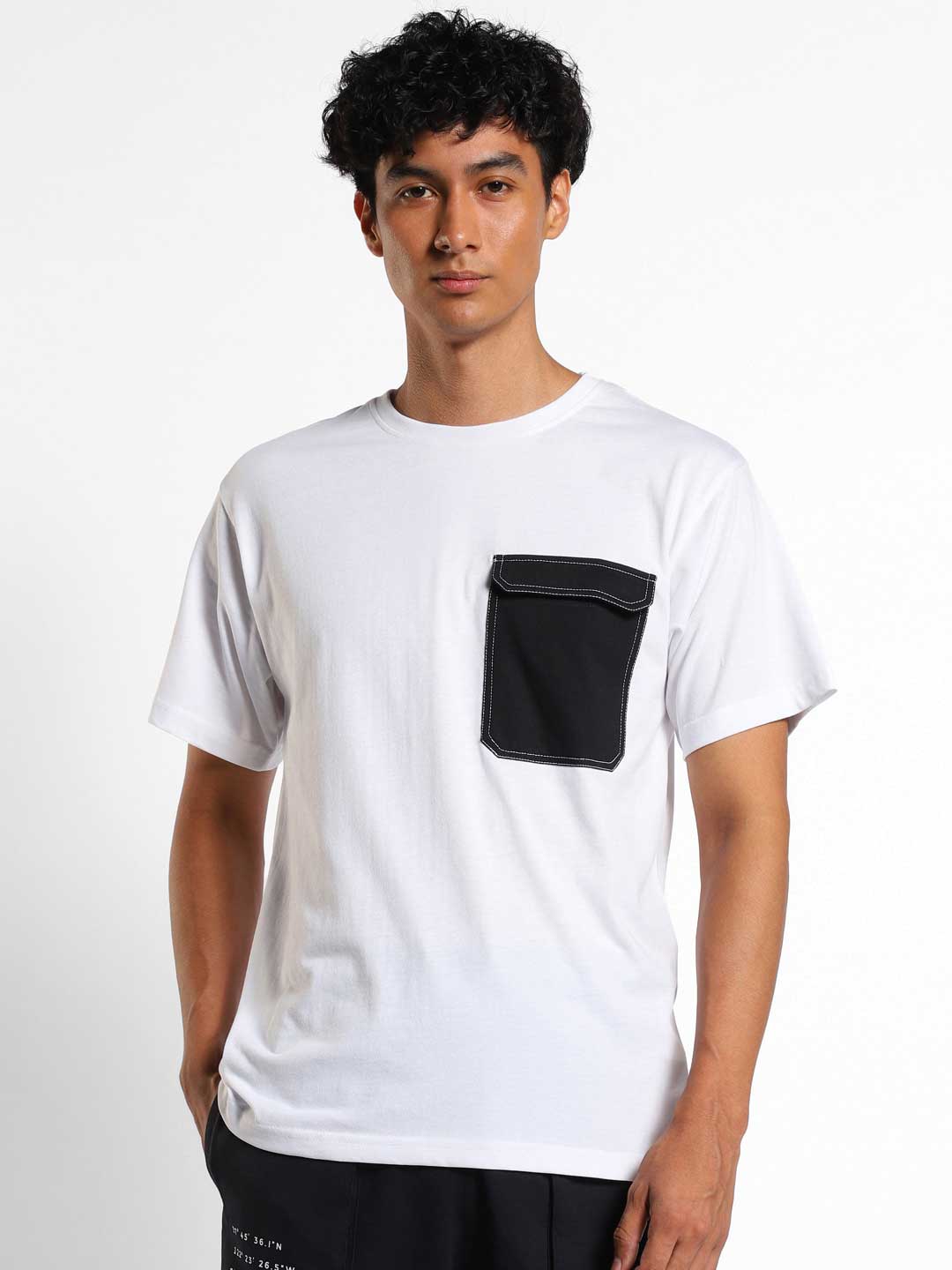 Contrast Pocket Oversized T-Shirt
