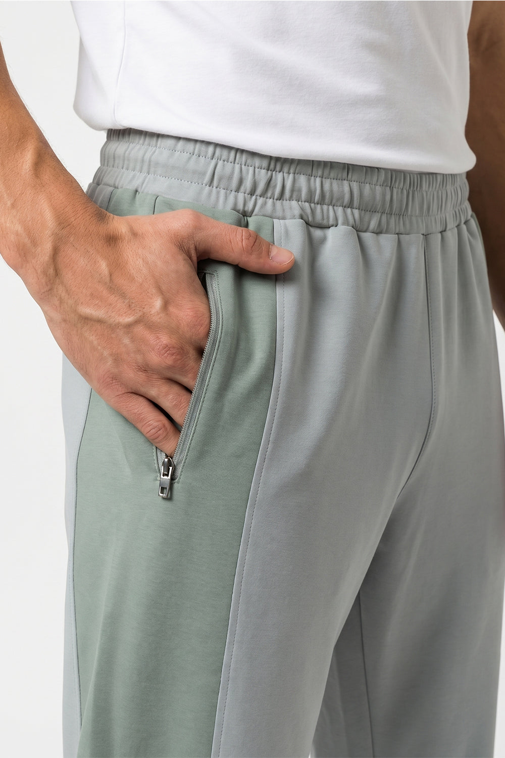 Transit Straight Fit Joggers