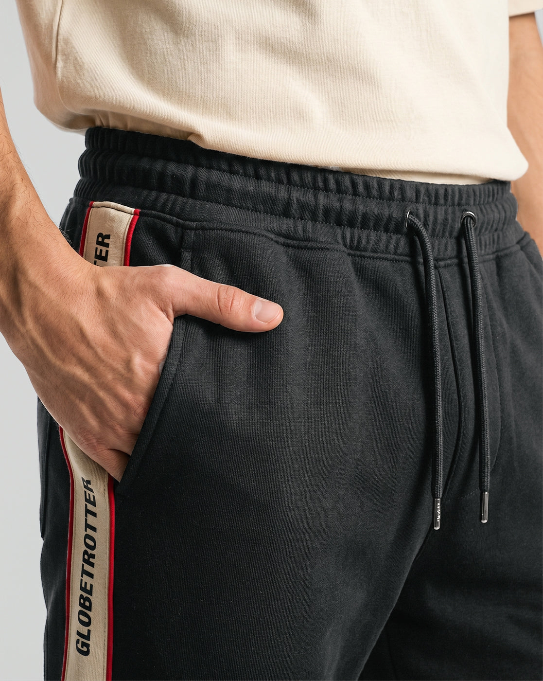 Globetrotter Straight Fit Jogger