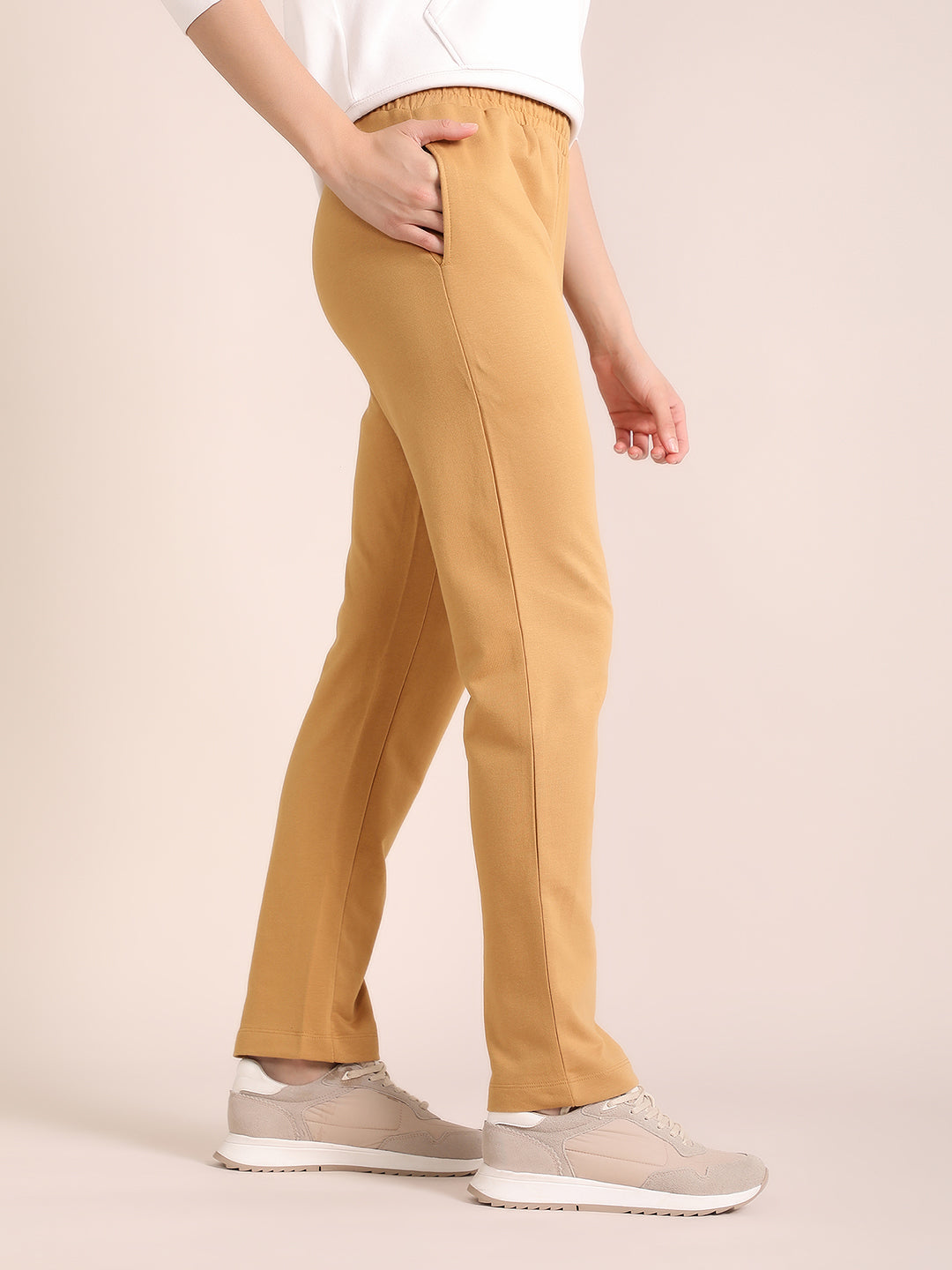 Classic Women’s Joggers