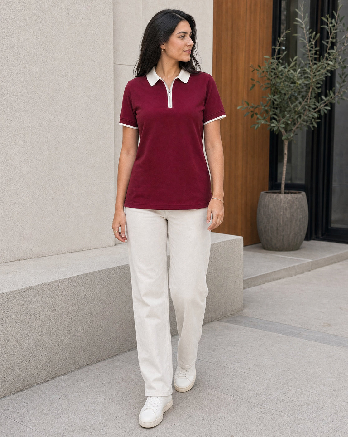 Women’s Contrast Collar Zip-Up Polo T-Shirt