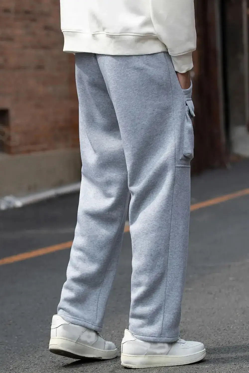 Joggers with pockets on the front hotsell