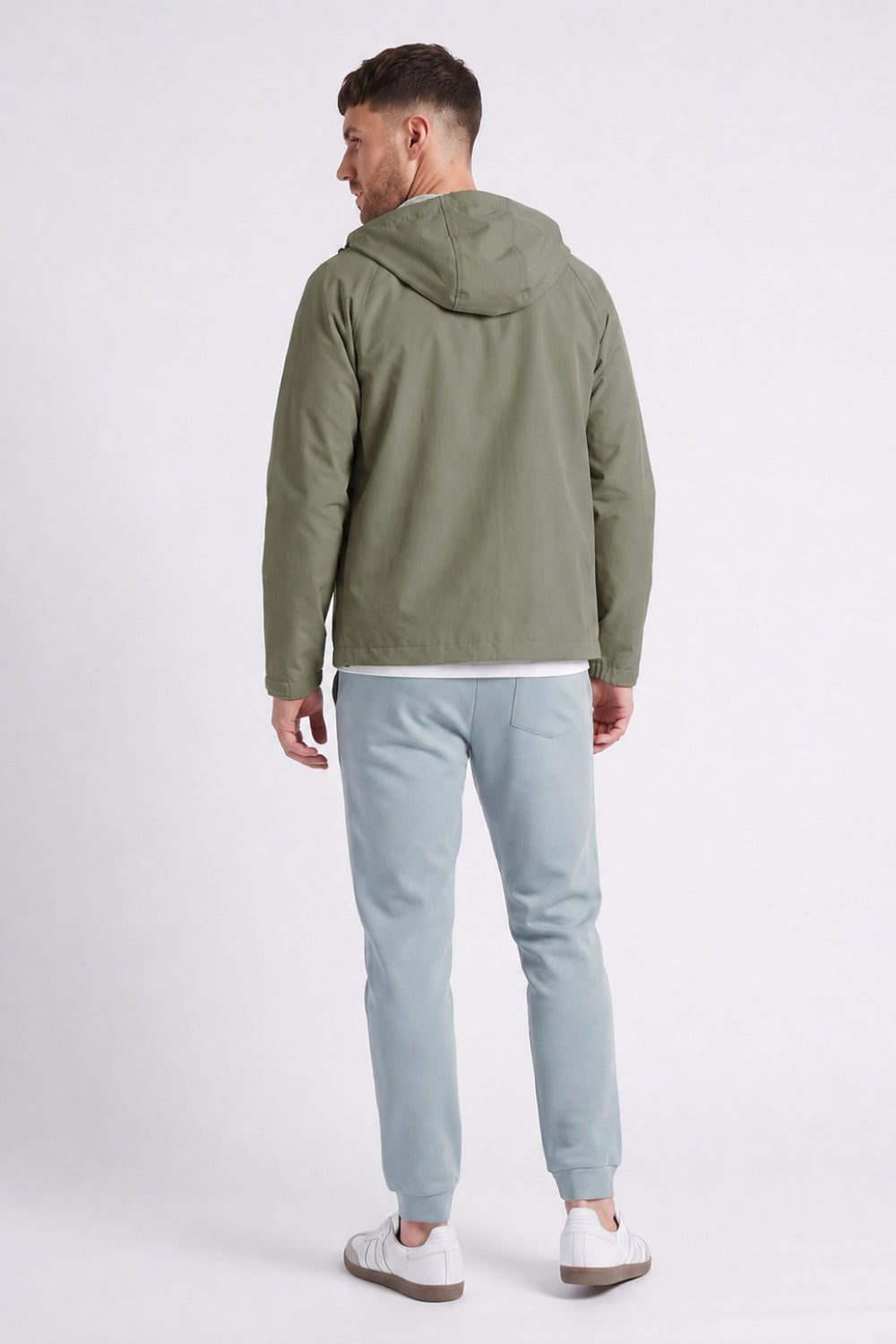 Modern Voyager Look