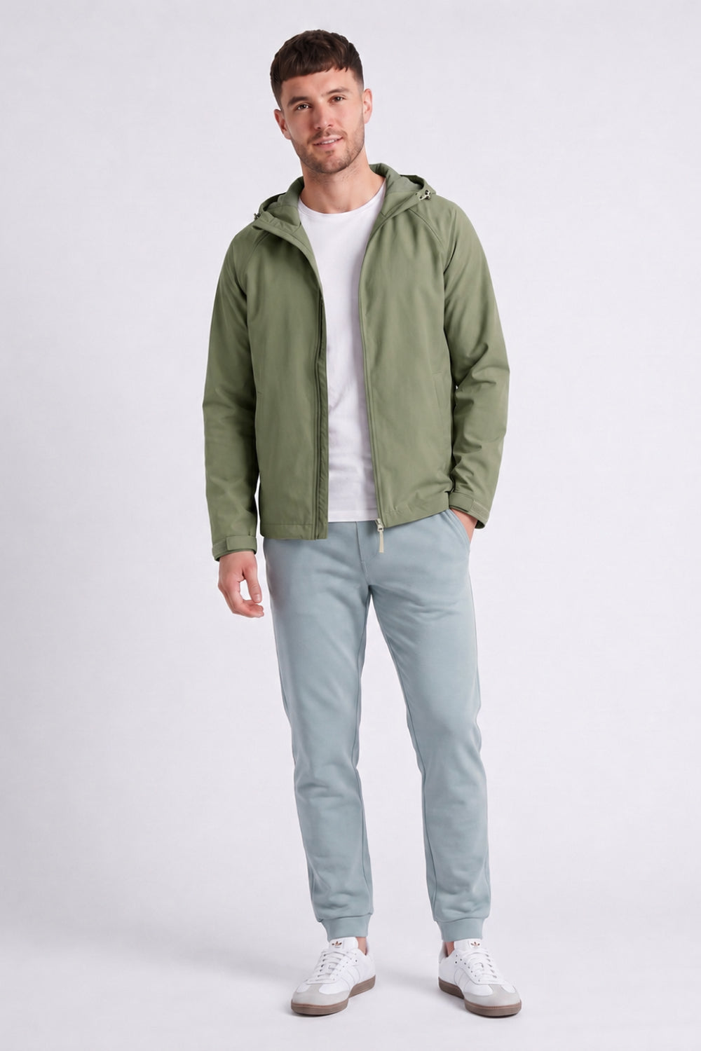 Modern Voyager Look