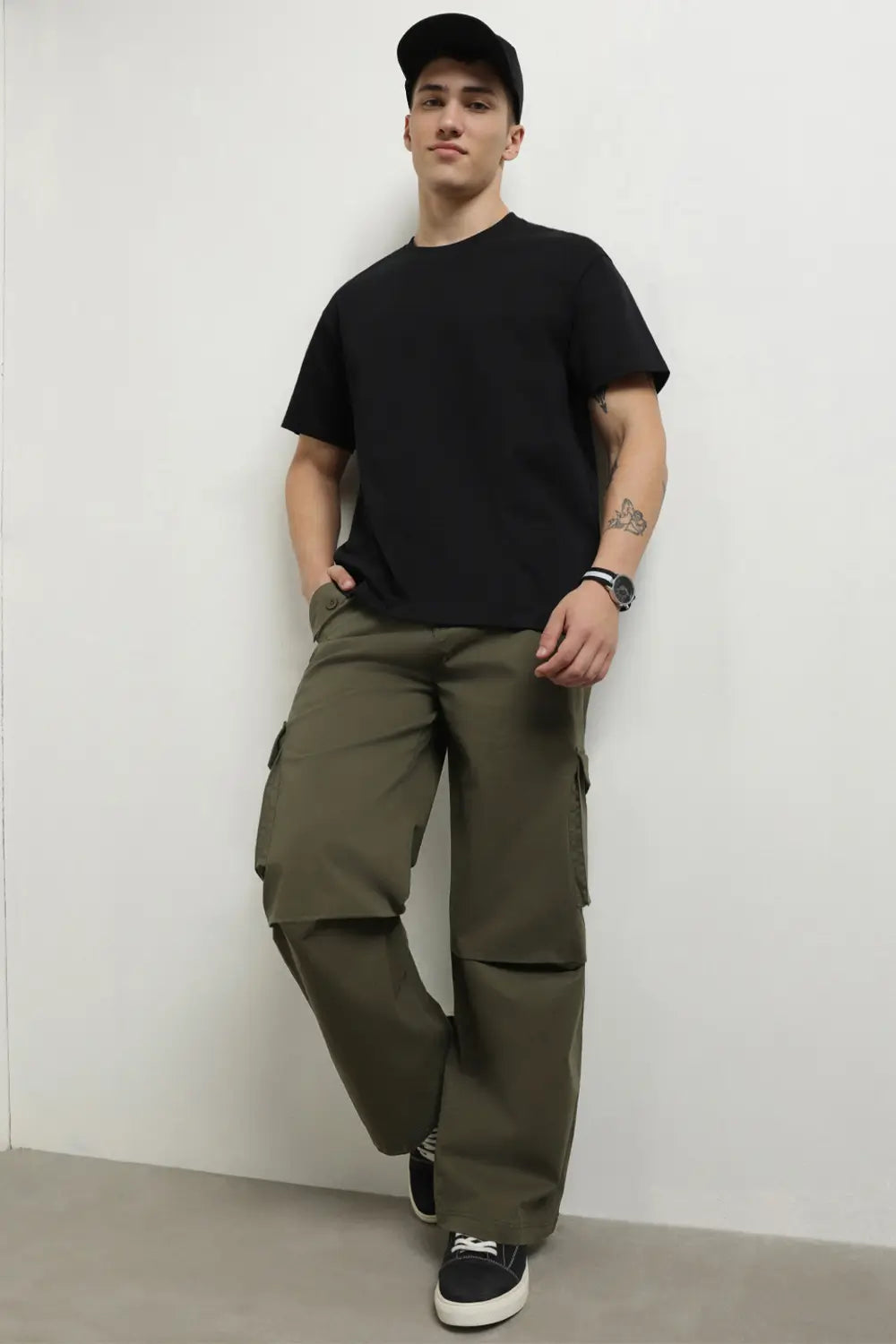 Baggy Fit Woven Cargo Pants