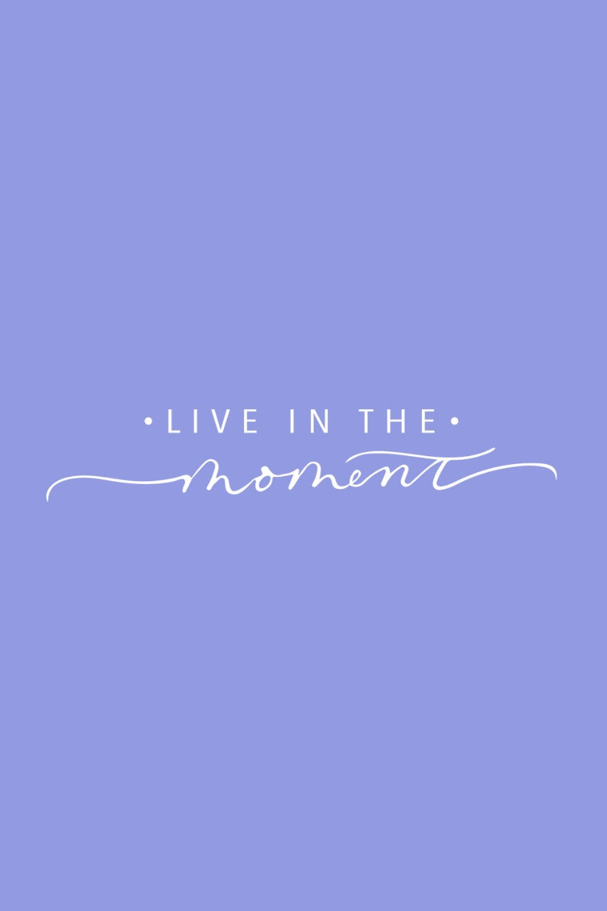 Live in the moment Classic Fit T-Shirt