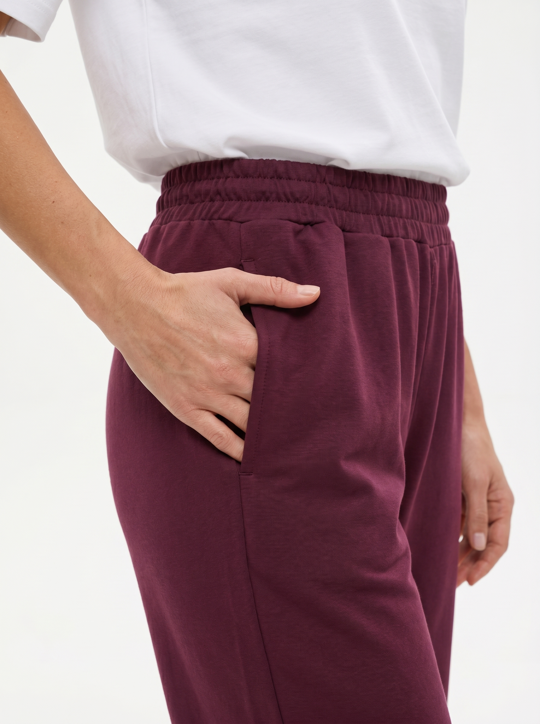 Classic Women’s Joggers