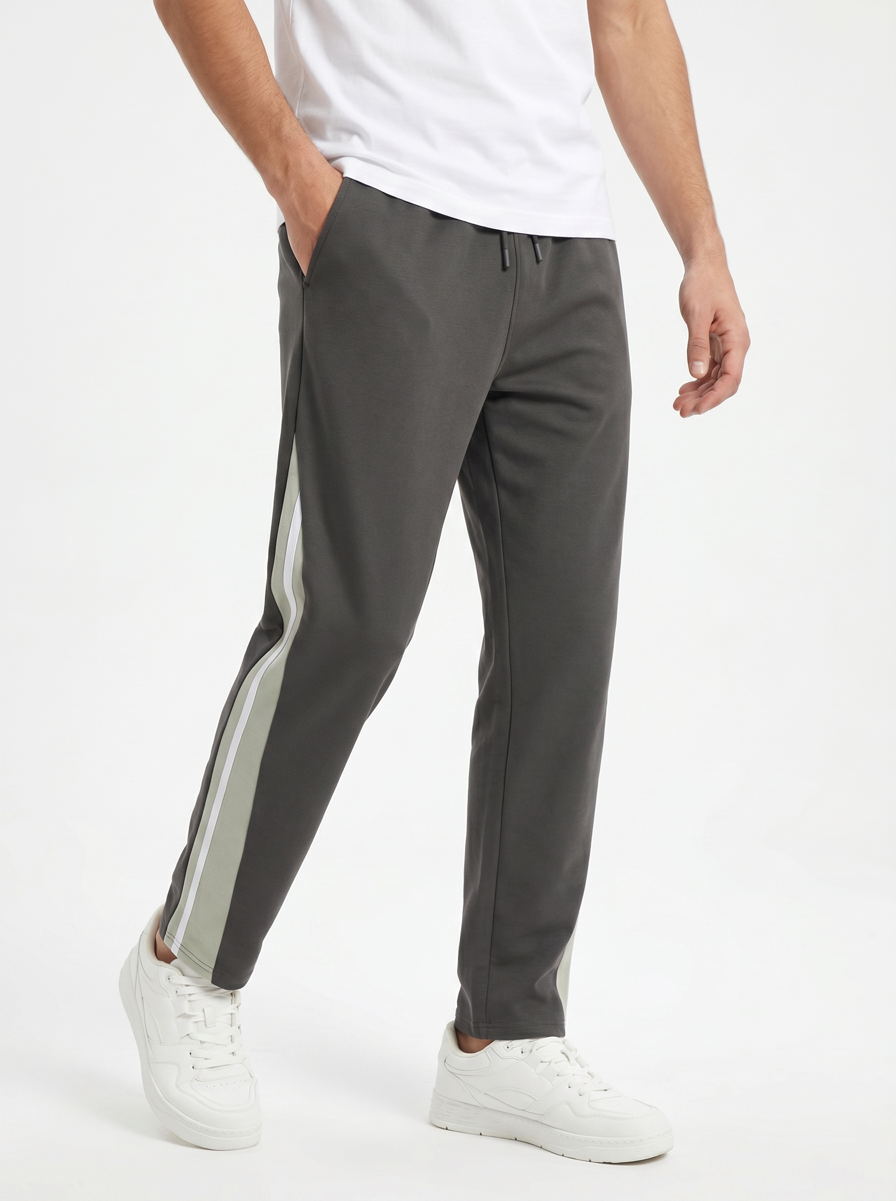 Miles Straight Fit Joggers