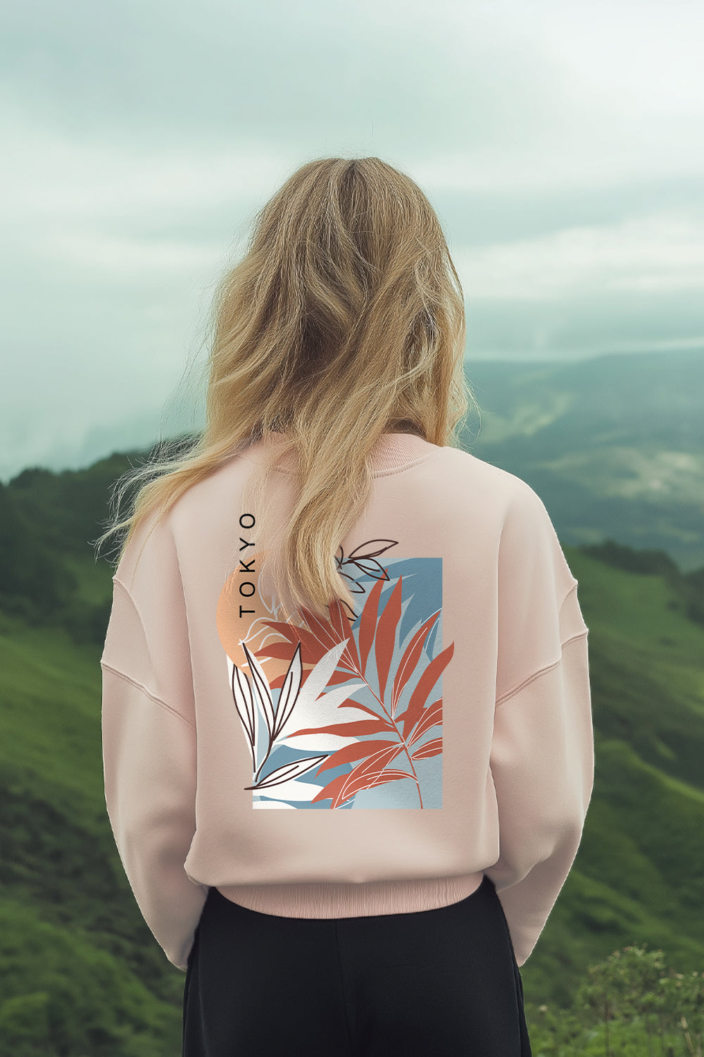 The Perfect Oversized Sweatshirt for Women - Travel in Style and Comfort