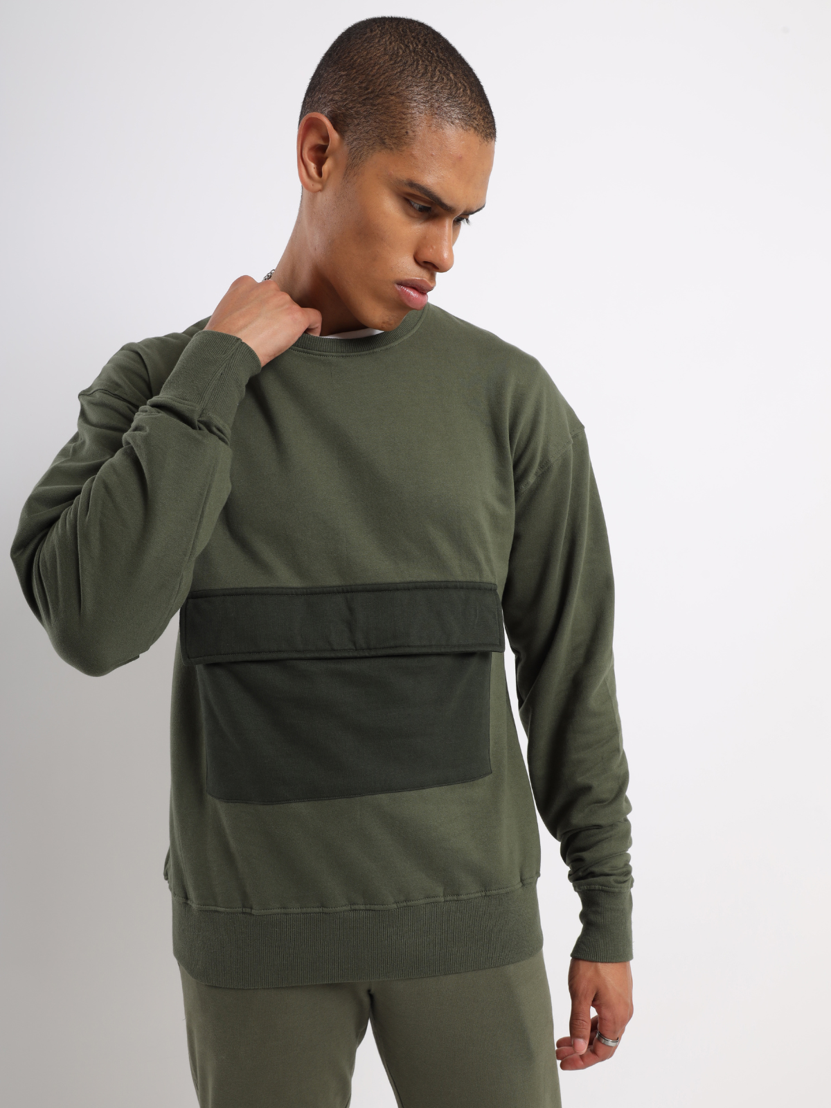 Utility Pocket Sweatshirt